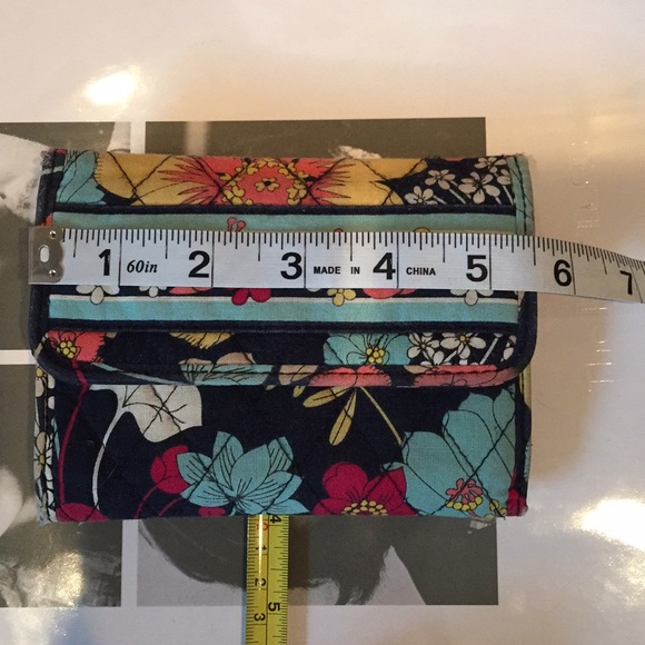 Vera Bradley wallet - Picture 6 of 8